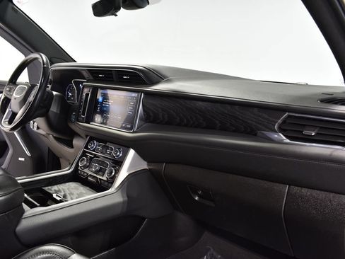 Used 2021 GMC Yukon Denali w/ Denali Premium Package image 35