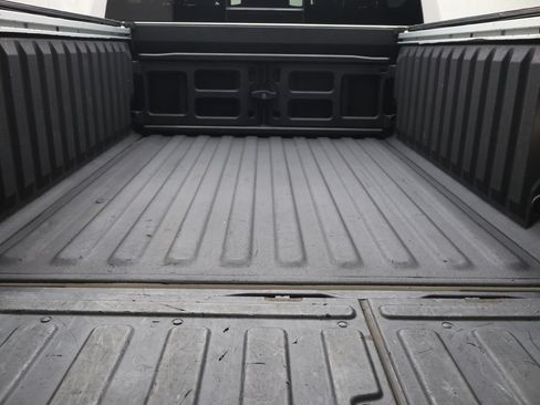 Used 2020 RAM 1500 Laramie w/ Sport Appearance Package AWD/4WD image 13