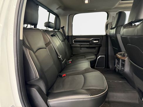 Used 2024 RAM 2500 Laramie image 11