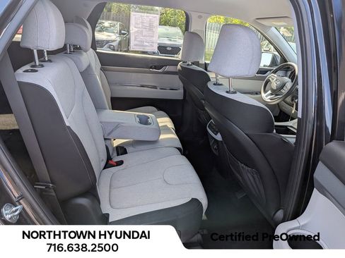 Used 2022 Hyundai Palisade SE w/ Cargo Package image 13