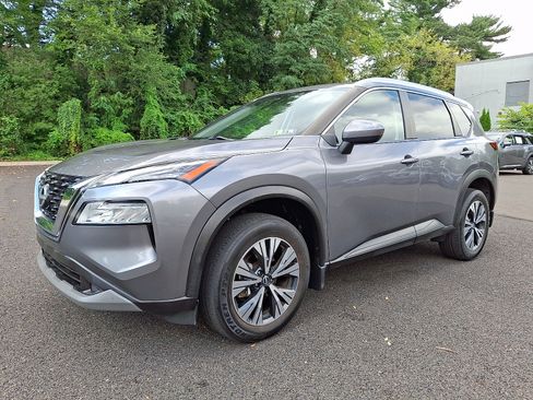 Certified 2023 Nissan Rogue SV w/ SV Premium B Package AWD/4WD image 3