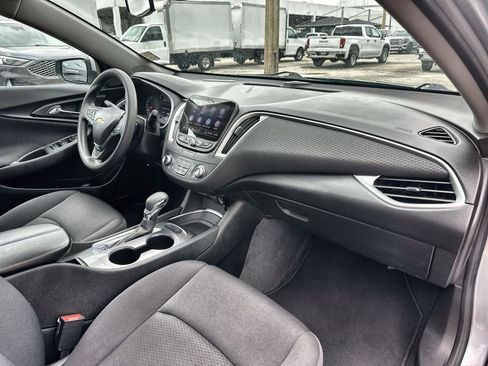 Certified 2024 Chevrolet Malibu LT image 29