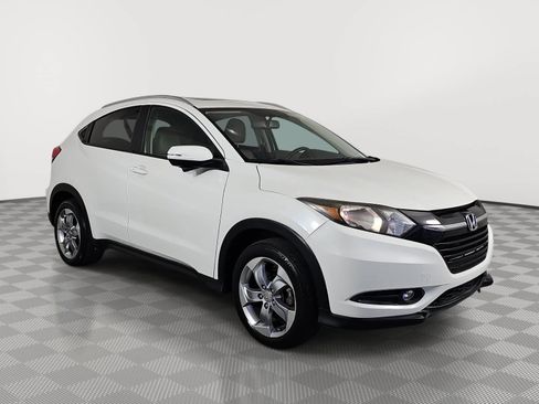 Used 2017 Honda HR-V EX-L image 2