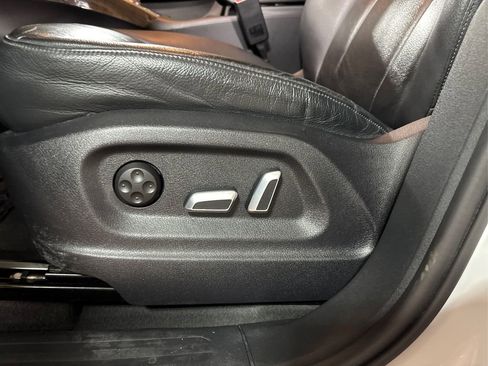 Used 2016 Audi Q5 2.0T Premium Plus w/ Technology Package image 38