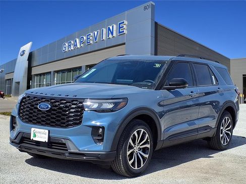 New 2026 Ford Explorer ST-Line w/ Premium Package image 8