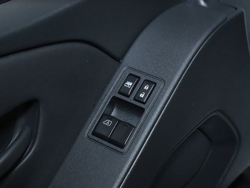 Used 2024 Nissan Frontier S w/ S Utility Package image 16