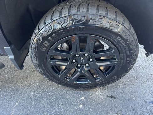 Used 2023 Chevrolet Silverado 1500 LT Trail Boss w/ Convenience Package II image 29