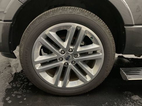 Used 2017 Ford Expedition Max Platinum AWD/4WD image 27