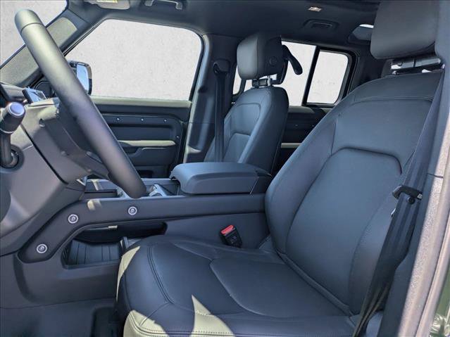 New 2026 Land Rover Defender 110 X-Dynamic SE AWD/4WD image 4
