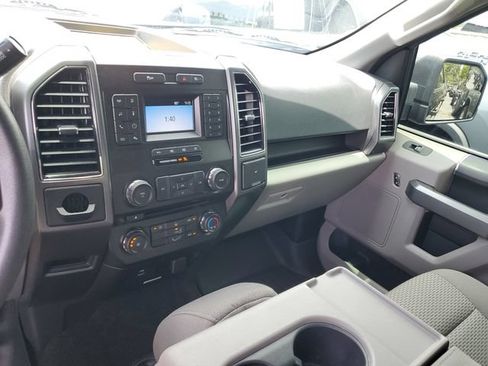 Used 2018 Ford F150 XLT RWD image 25
