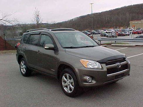 Used 2011 Toyota RAV4 Limited w/ Limited Extra Value Pkg image 23