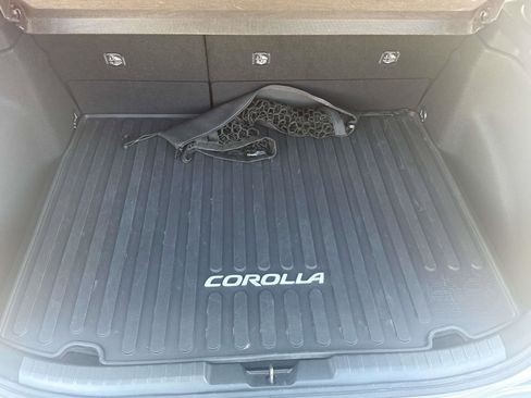 Used 2019 Toyota Corolla SE w/ Protection Package image 8