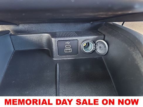 Used 2025 Ford Escape ST-Line FWD image 24