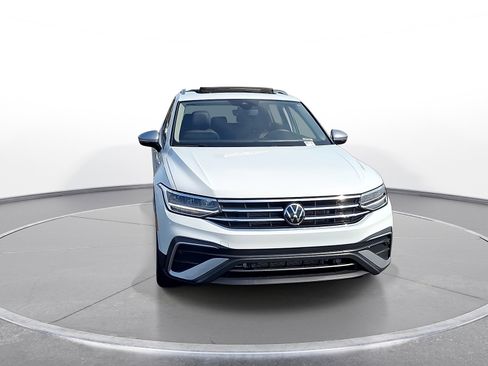 Used 2024 Volkswagen Tiguan Wolfsburg Edition w/ Panoramic Sunroof Package AWD/4WD image 3