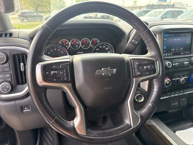 Used 2021 Chevrolet Silverado 1500 LT Trail Boss w/ LPO, Dark Essentials Package AWD/4WD image 18