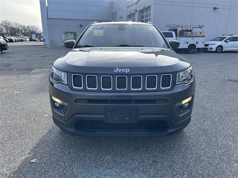 Used 2019 Jeep Compass Latitude image 8
