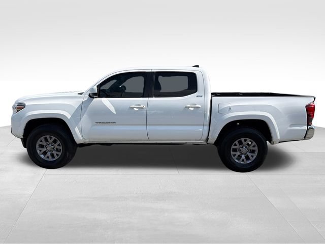 Used 2019 Toyota Tacoma SR5 AWD/4WD image 4