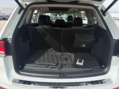 Certified 2023 Volkswagen Atlas SE w/ Panoramic Sunroof Package AWD/4WD image 31