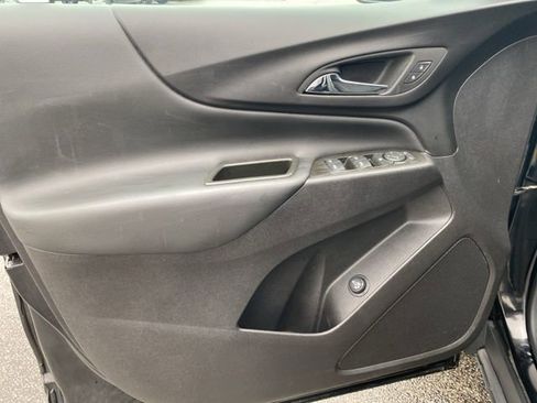 Used 2024 Chevrolet Equinox LT FWD image 13