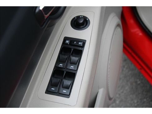 Used 2006 Dodge Charger R/T RWD image 13