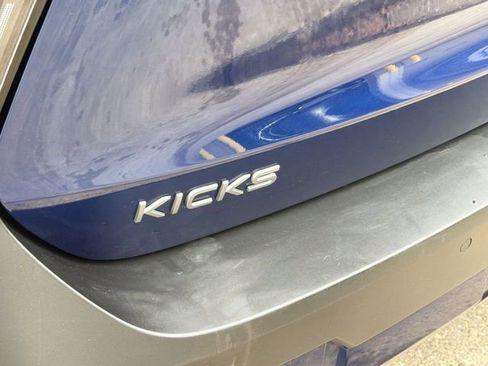 Used 2025 Nissan Kicks SV image 28