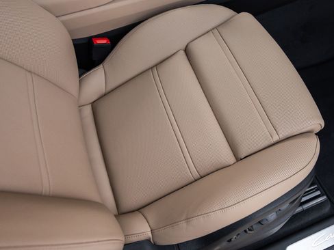 Certified 2025 Porsche Cayenne S AWD/4WD image 43