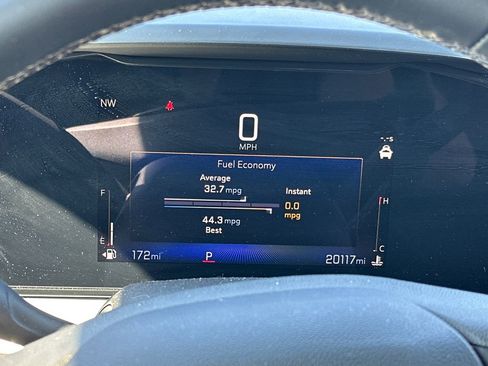 Used 2025 Chevrolet Trax LT w/ LT Convenience Package image 19