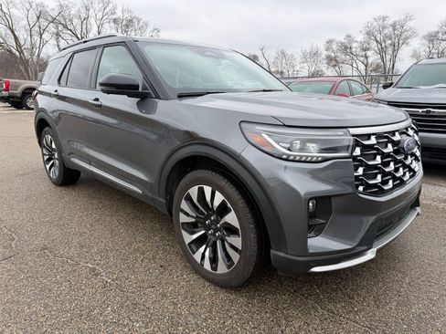 Used 2025 Ford Explorer Platinum w/ LUX Leather Package image 1