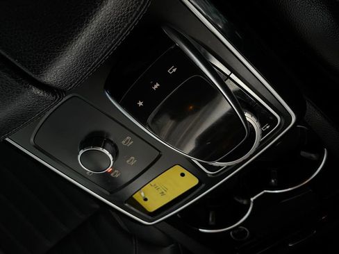 Used 2018 Mercedes-Benz GLE 350 w/ Premium 1 Package image 36