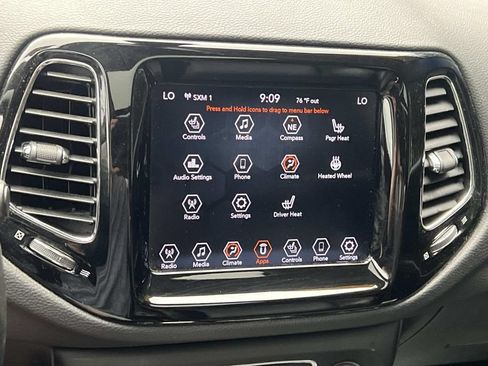 Used 2019 Jeep Compass Limited AWD/4WD image 18