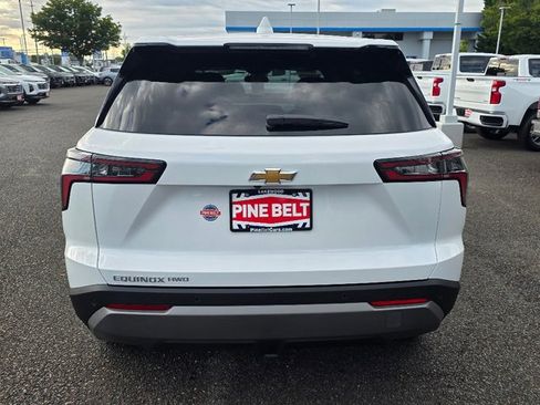 New 2026 Chevrolet Equinox LT w/ Convenience Package II image 12