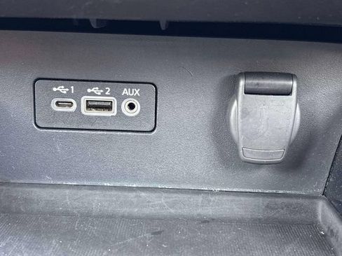 Used 2024 Nissan Altima 2.5 SV FWD image 27
