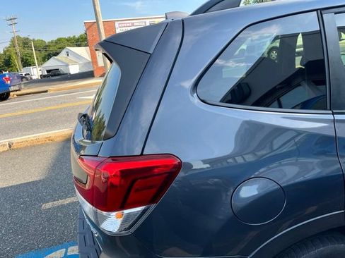 Used 2020 Subaru Forester Premium AWD/4WD image 14