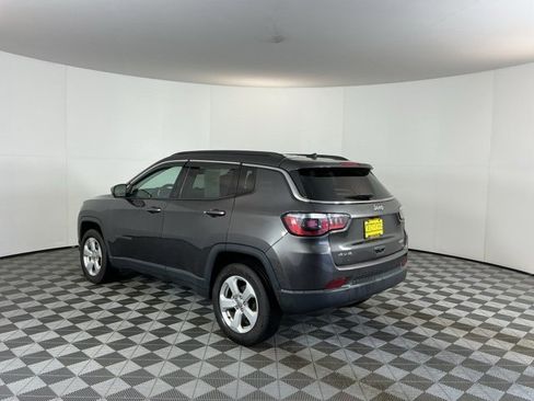 Used 2018 Jeep Compass Latitude w/ Popular Equipment Group image 7