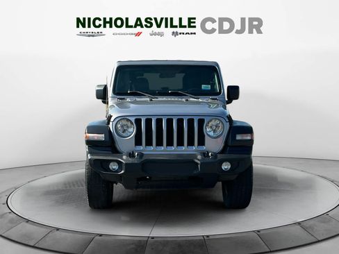 Used 2019 Jeep Wrangler Sport AWD/4WD image 8