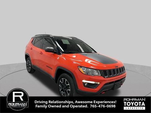Used 2019 Jeep Compass Trailhawk w/ Leather Interior Group AWD/4WD image 9