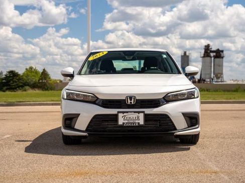 Used 2024 Honda Civic EX image 2