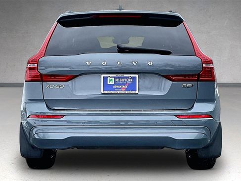 Certified 2023 Volvo XC60 B5 Core w/ Climate Package image 5