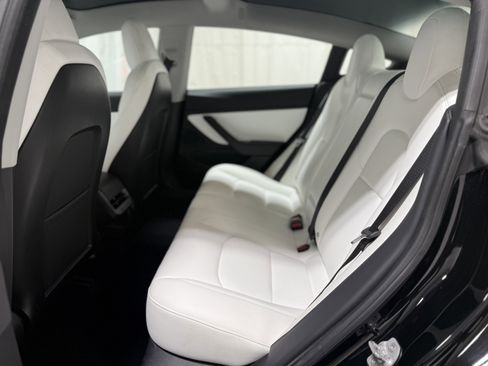 Used 2018 Tesla Model 3 Long Range image 24
