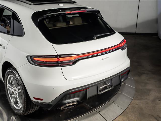 Used 2026 Porsche Macan AWD/4WD image 30