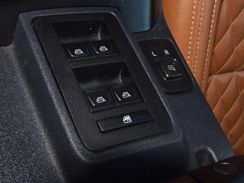 Used 2021 Ford Bronco First Edition AWD/4WD image 35