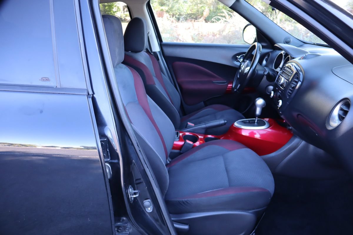 Used 2012 Nissan Juke SV AWD/4WD image 22