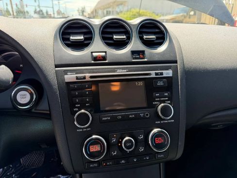 Used 2010 Nissan Altima 2.5 S w/ Premium Pkg FWD image 19