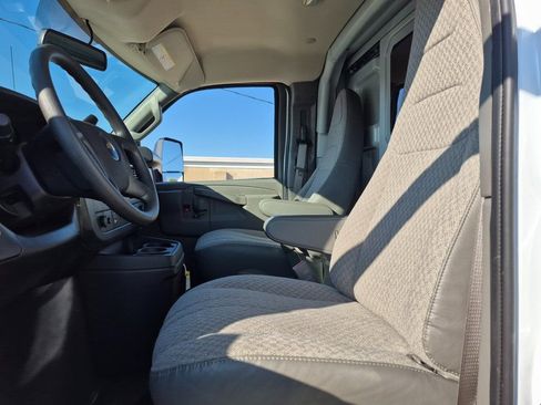 New 2025 Chevrolet Express 3500 w/ Power Convenience Package image 16