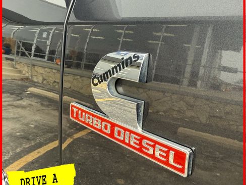 Used 2019 RAM 3500 Laramie image 17