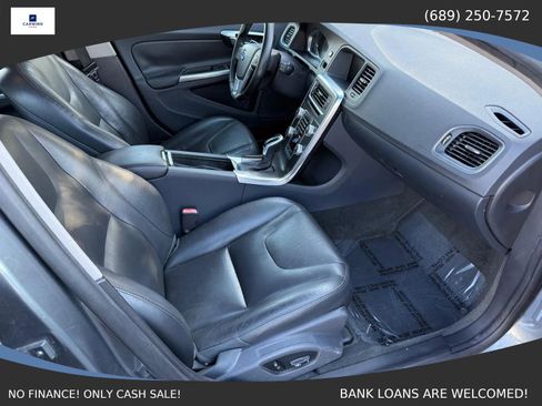 Used 2016 Volvo V60 T5 Premier image 12
