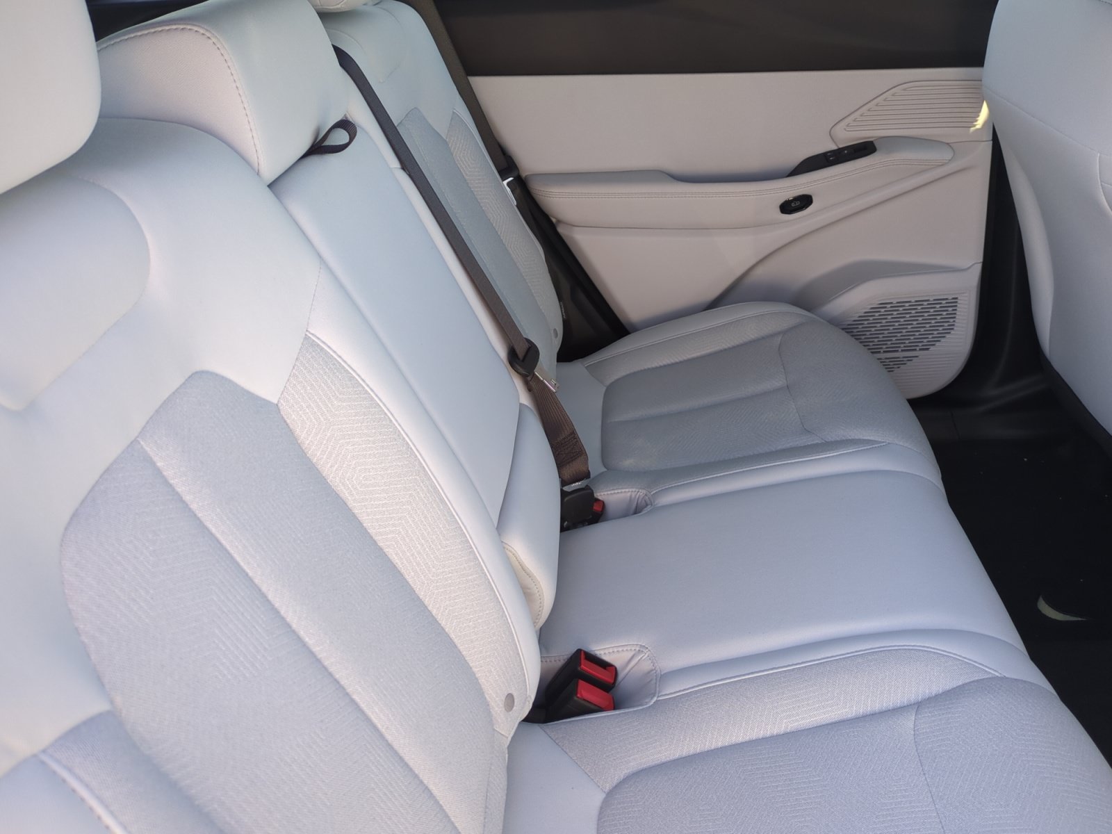 New 2026 Jeep Cherokee Laredo AWD/4WD image 18