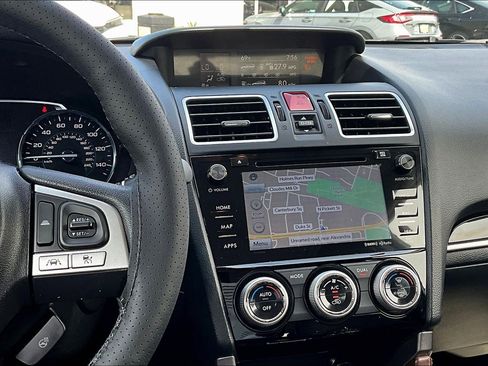 Used 2018 Subaru Forester 2.5i Touring AWD/4WD image 6