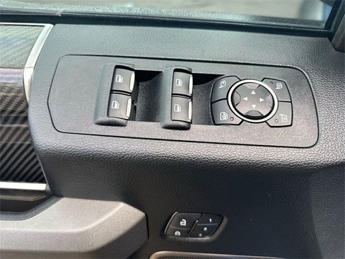 Used 2019 Ford F150 Raptor w/ Equipment Group 802A Luxury image 14