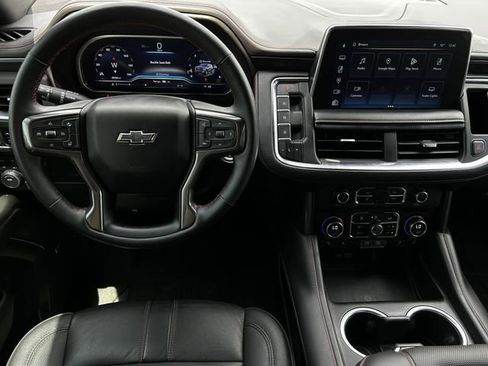Used 2023 Chevrolet Suburban RST w/ Luxury Package AWD/4WD image 12